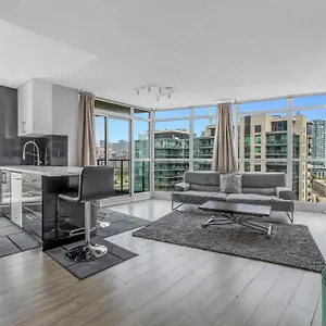 https://2-bedroom-with-cn-tower-views-with-free-parking-and-pool.niagara-fallshotels.com